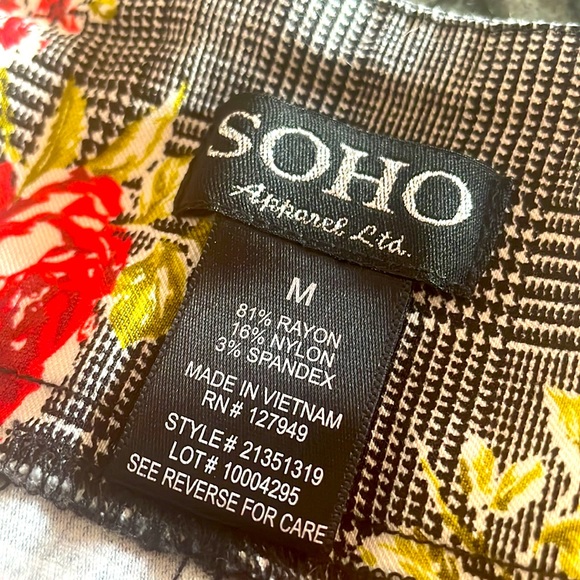 Soho Apparel Ltd houndstooth/floral pencil skirt sz Med - Picture 3 of 5